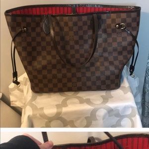 LOUIS VUITTON Neverfull MM